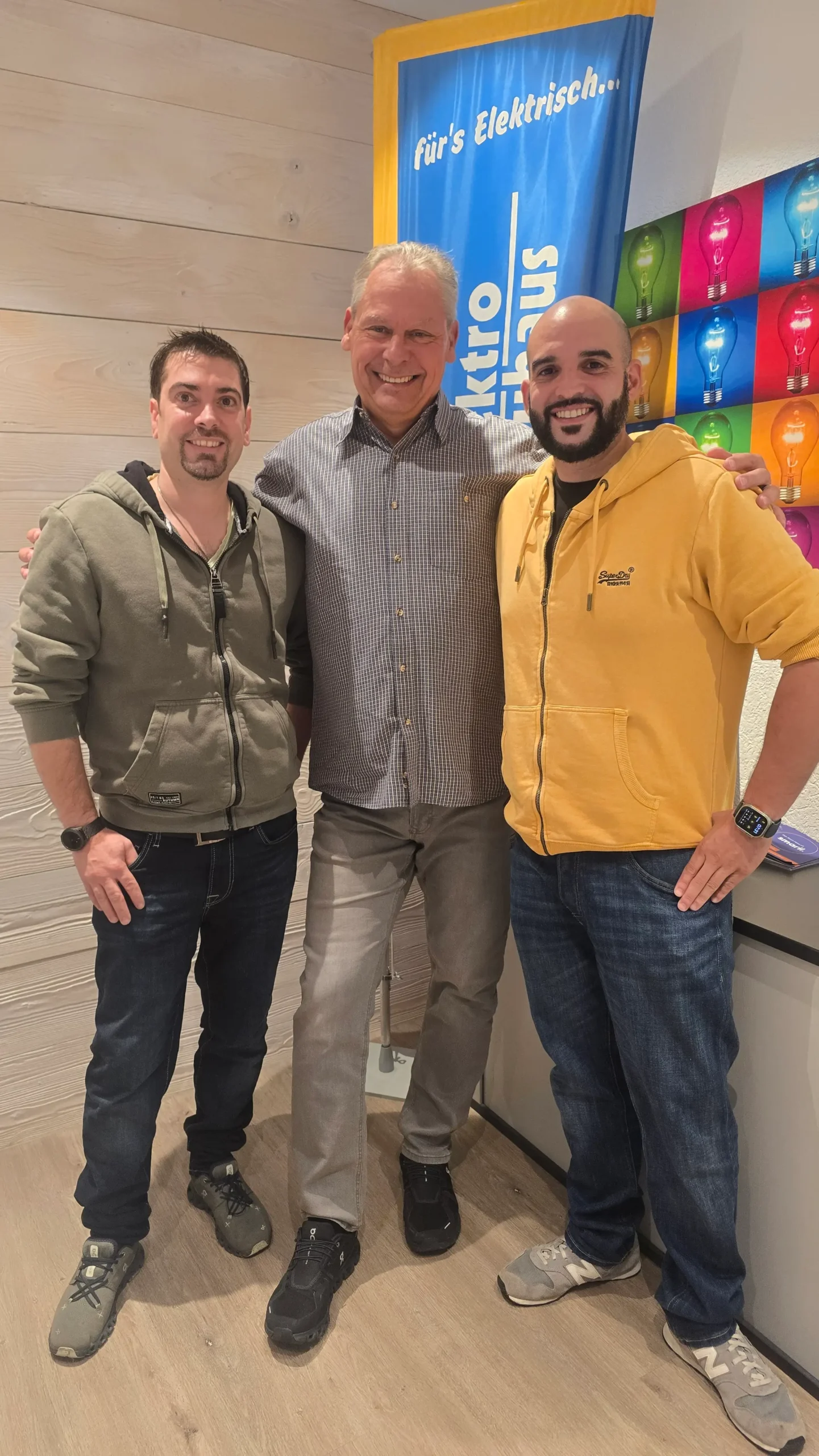 Firmenuebergabe-Elektro-Neuhaus